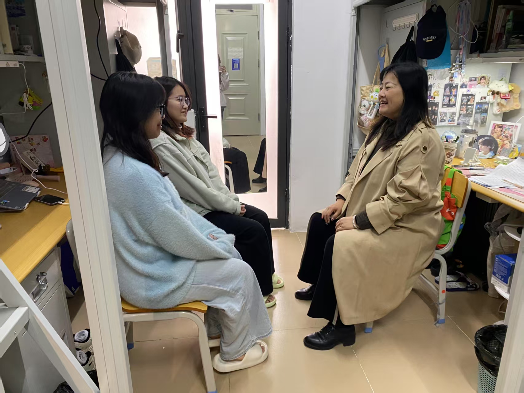 文院走访建信学院学生宿舍2-308.jpg